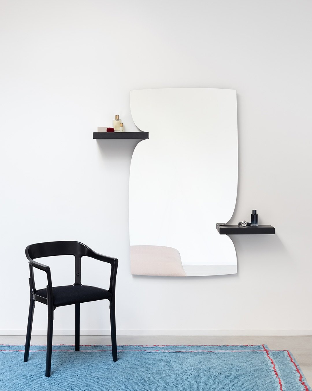 Valora Mirror lifestyle view